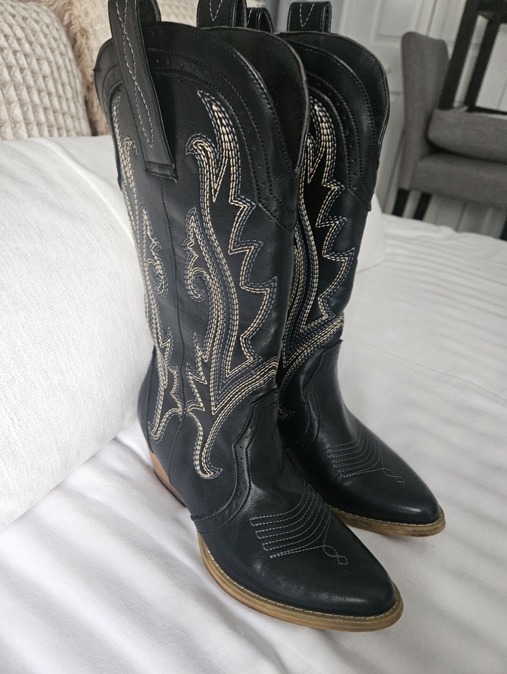 Black/brown Cowgirl Boots - Picture 8 of 8